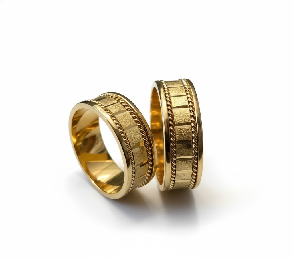 Rope-Edge Textured Bands